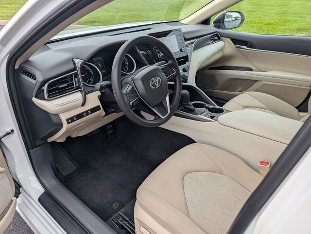 2023 Toyota Camry Hybrid LE