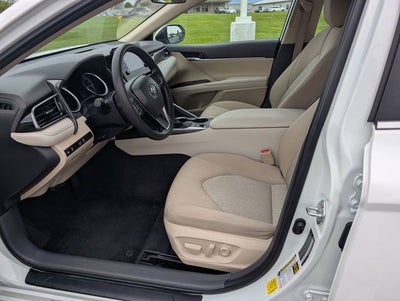 2023 Toyota Camry Hybrid LE