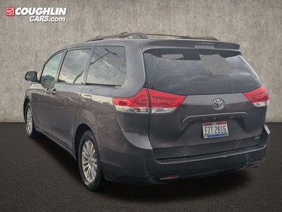 2011 Toyota Sienna XLE