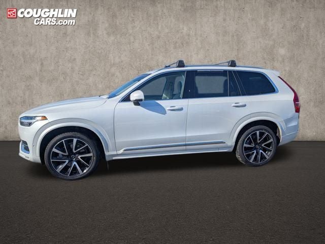 2023 Volvo XC90 B5 Plus