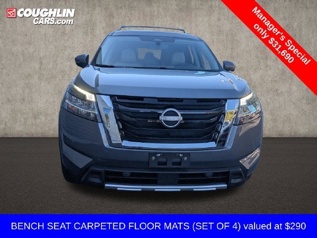 2024 Nissan Pathfinder SL