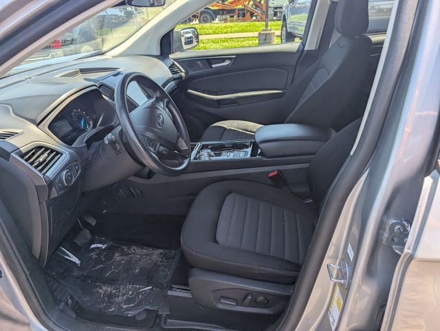 2020 Ford Edge SE