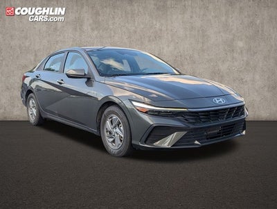 2024 Hyundai Elantra SE