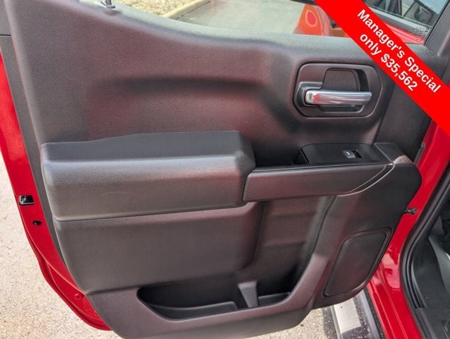 2023 Chevrolet Silverado 1500 4WD Crew Cab 147" Custom