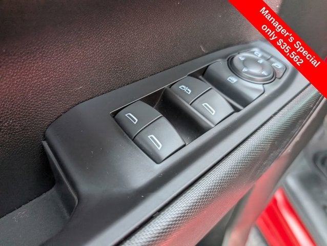 2023 Chevrolet Silverado 1500 4WD Crew Cab 147" Custom