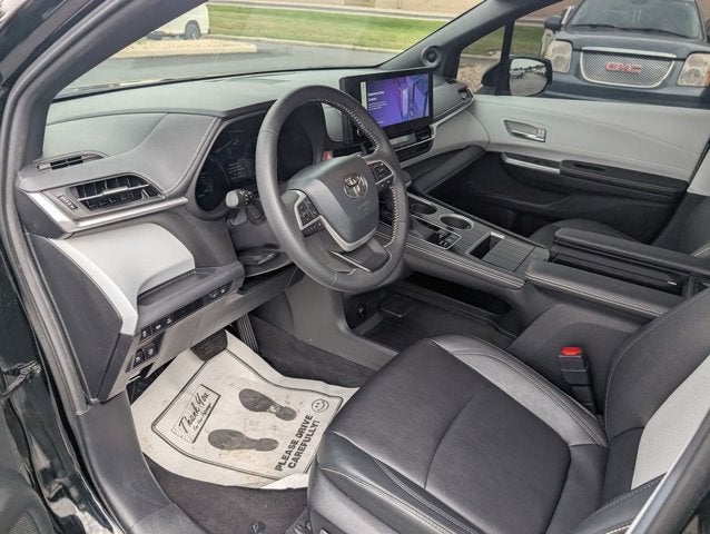 2025 Toyota Sienna XSE