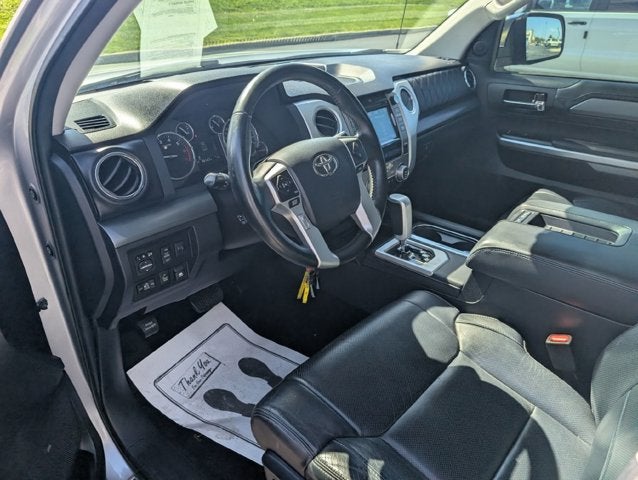 2017 Toyota Tundra 4WD Platinum