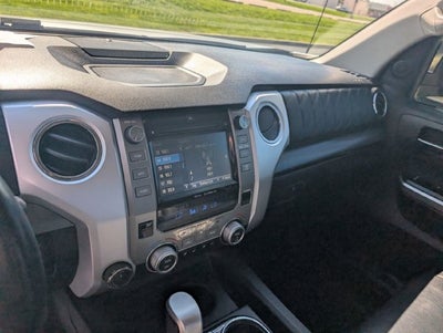 2017 Toyota Tundra 4WD Platinum