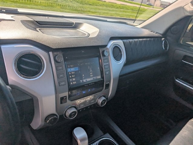 2017 Toyota Tundra 4WD Platinum