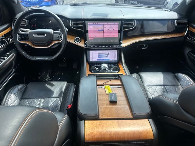2022 Jeep Grand Wagoneer Series III