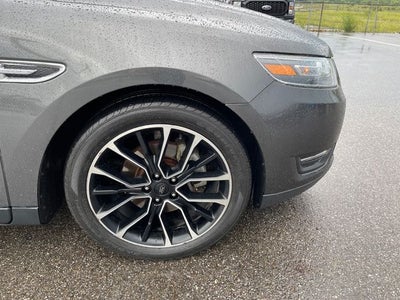 2018 Ford Taurus SEL