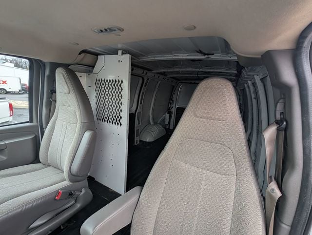 2022 GMC Savana 2500 Work Van