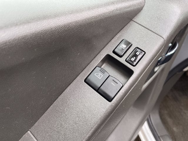 2012 Nissan Frontier SV