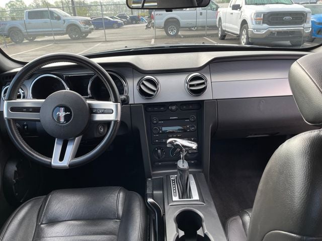 2005 Ford Mustang GT Deluxe