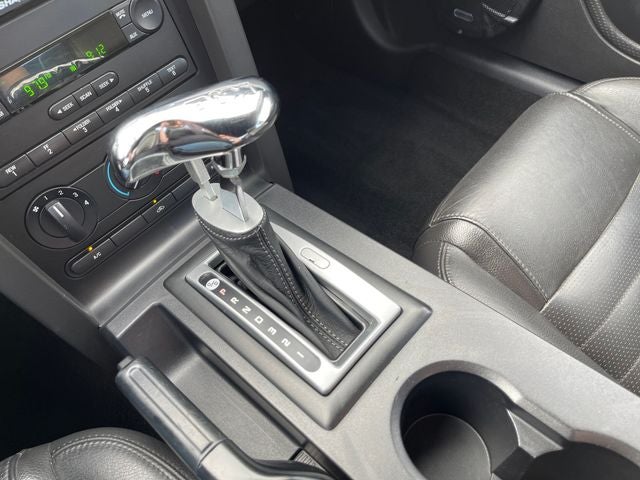 2005 Ford Mustang GT Deluxe