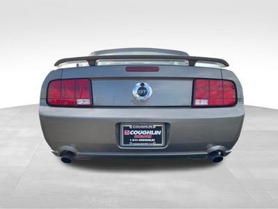 2005 Ford Mustang GT Deluxe