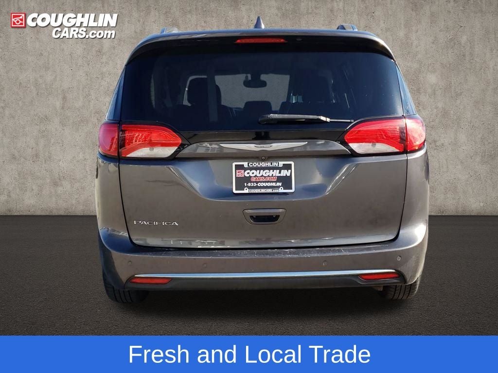 2017 Chrysler Pacifica Touring L Plus