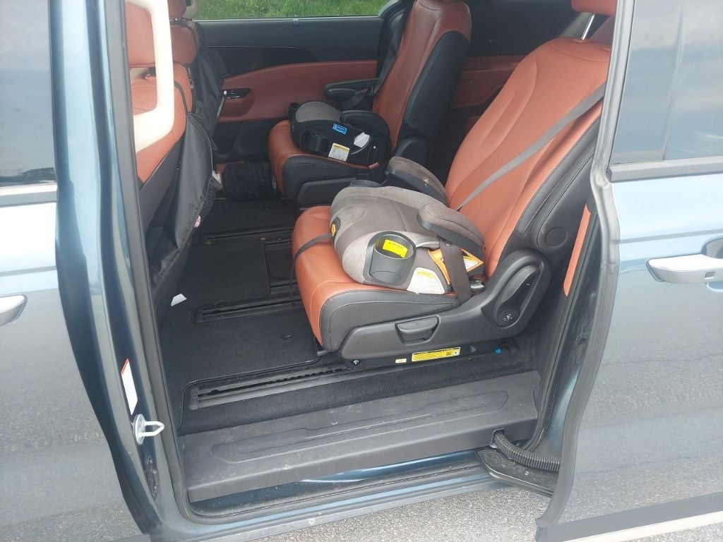 2024 Kia Carnival SX