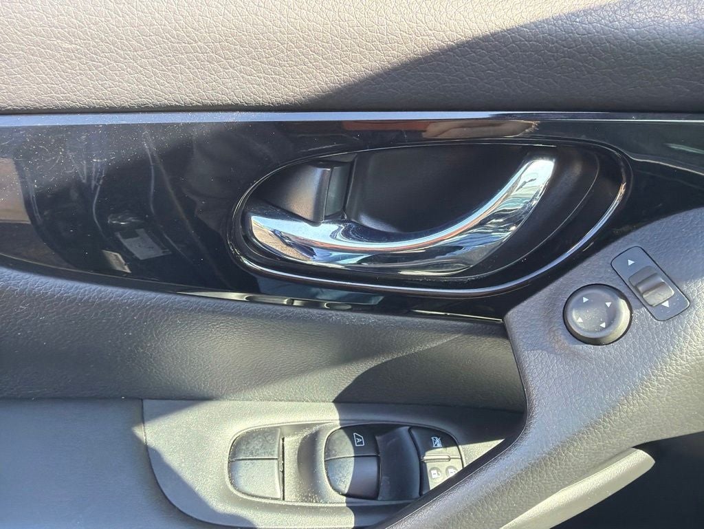 2017 Nissan Rogue Sport SV