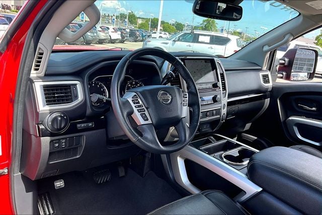 2021 Nissan Titan SV