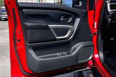 2021 Nissan Titan SV