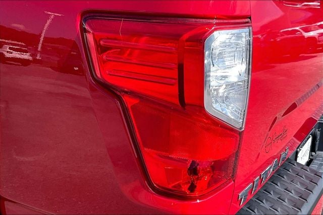 2021 Nissan Titan SV