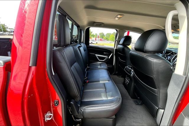 2021 Nissan Titan SV