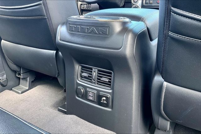 2021 Nissan Titan SV