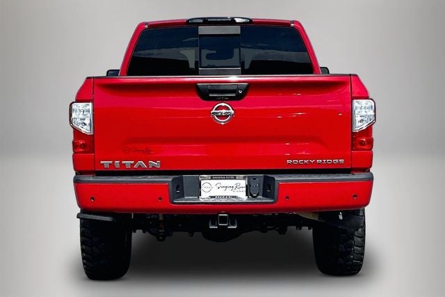 2021 Nissan Titan SV