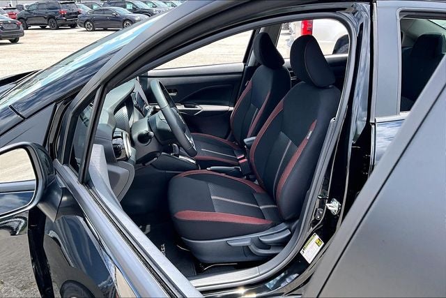 2025 Nissan Versa 1.6 SR