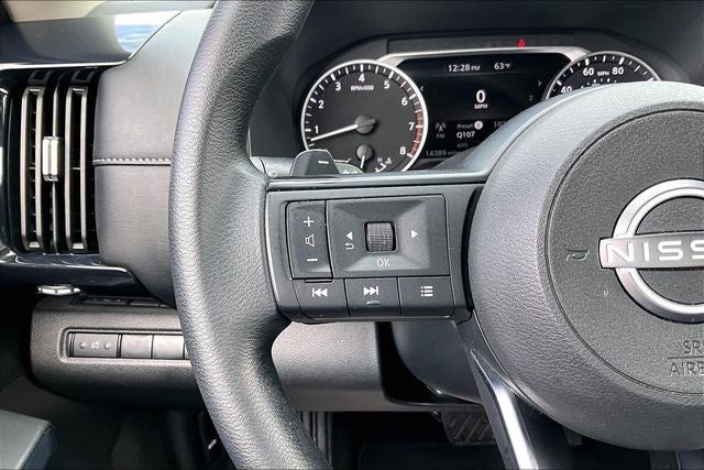 2025 Nissan Pathfinder S