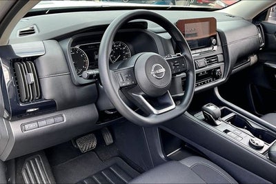 2025 Nissan Pathfinder S
