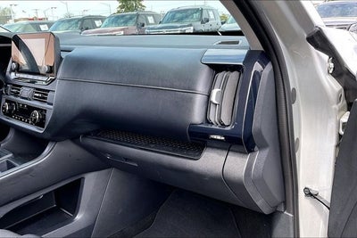 2025 Nissan Pathfinder S