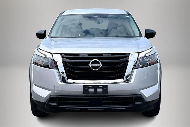 2025 Nissan Pathfinder S