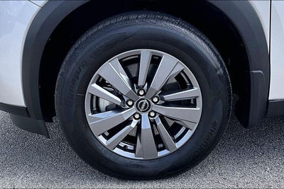 2025 Nissan Pathfinder S