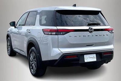 2025 Nissan Pathfinder S