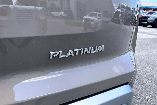 2025 Nissan Pathfinder Platinum