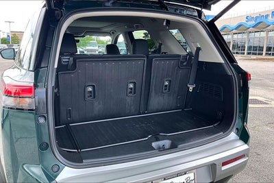2024 Nissan Pathfinder Platinum