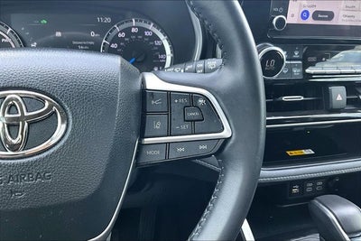 2024 Toyota Highlander Hybrid XLE
