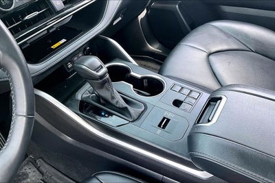 2024 Toyota Highlander Hybrid XLE