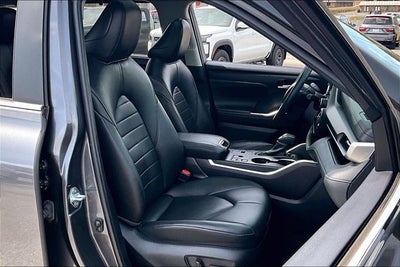 2024 Toyota Highlander Hybrid XLE