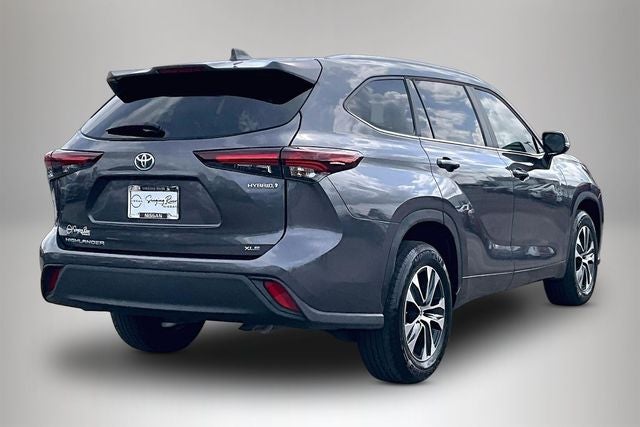 2024 Toyota Highlander Hybrid XLE