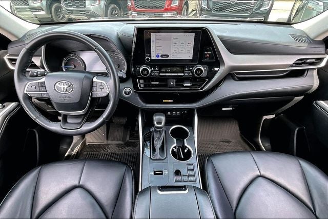 2024 Toyota Highlander Hybrid XLE
