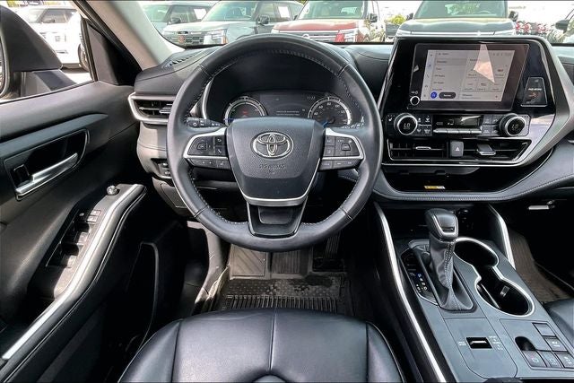 2024 Toyota Highlander Hybrid XLE
