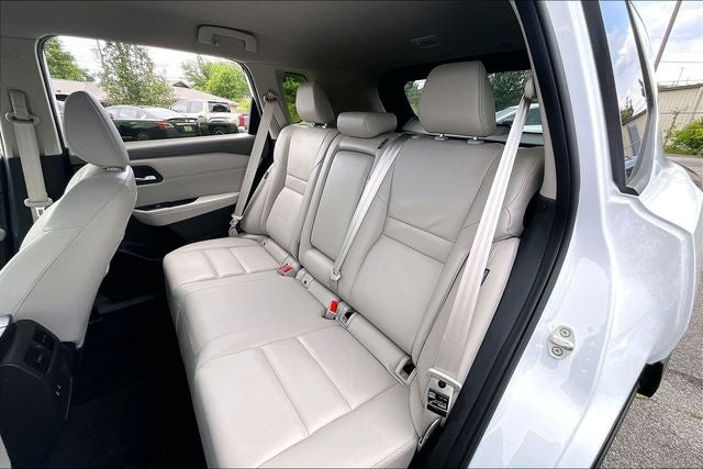 2024 Nissan Rogue SL