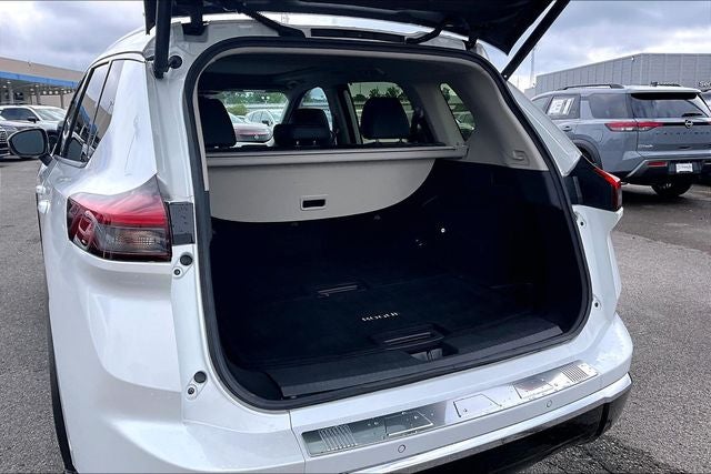 2024 Nissan Rogue Platinum