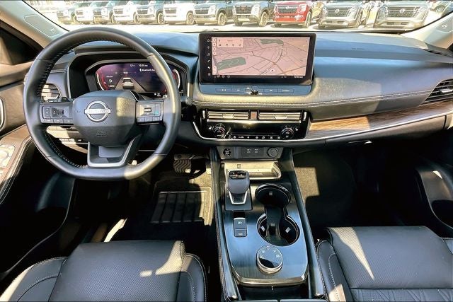 2025 Nissan Rogue Platinum