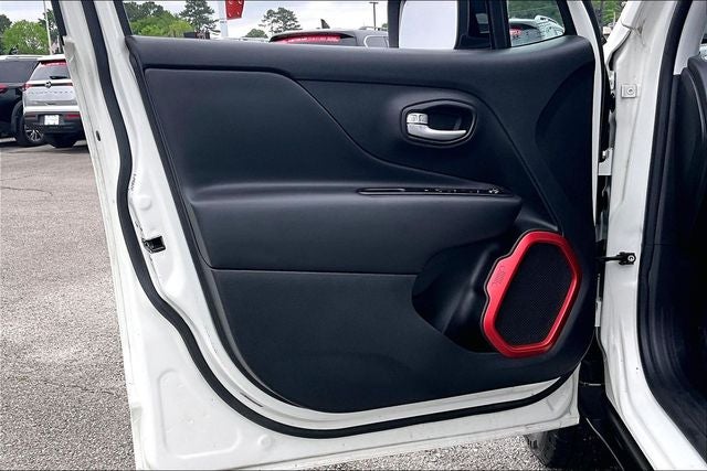 2023 Jeep Renegade Trailhawk