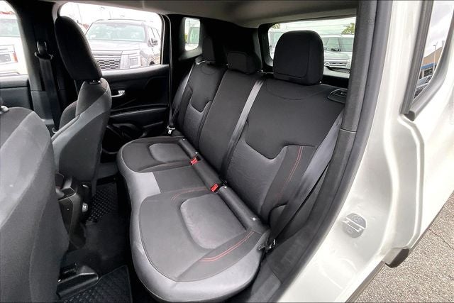 2023 Jeep Renegade Trailhawk