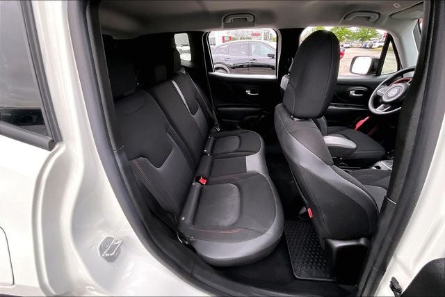 2023 Jeep Renegade Trailhawk